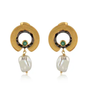 Green Onyx & Fresh Water Pearls Earrings