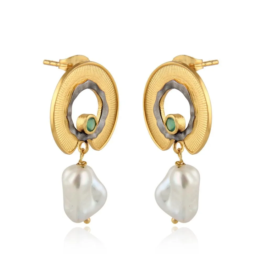 Green Onyx & Fresh Water Pearls Earrings